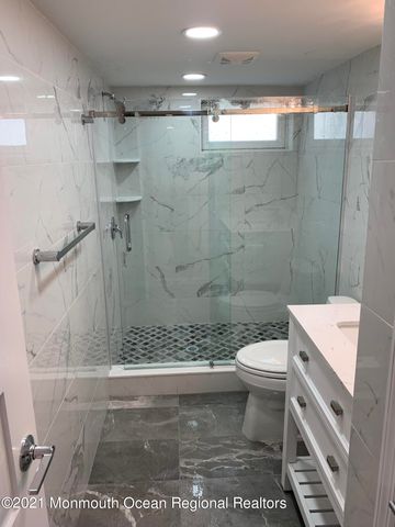 135 Ampere Avenue, Oakhurst, NJ 07755