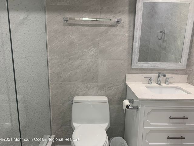 135 Ampere Avenue, Oakhurst, NJ 07755