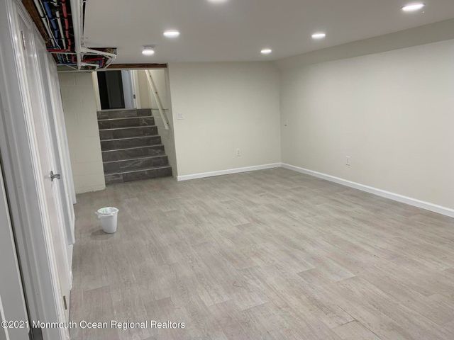 135 Ampere Avenue, Oakhurst, NJ 07755