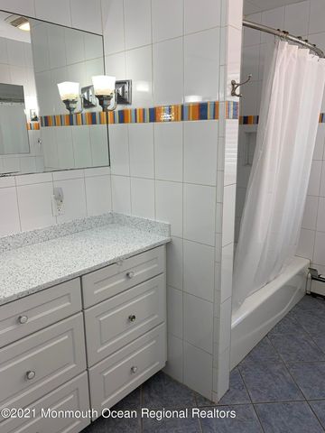 135 Ampere Avenue, Oakhurst, NJ 07755