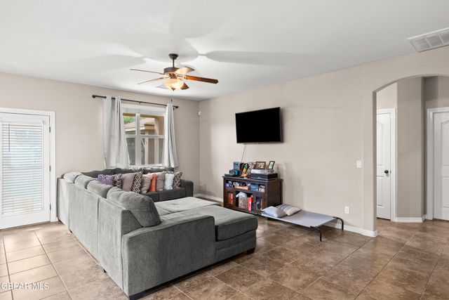 14308 MAPLE LEAVES Court, El Paso, TX 79938