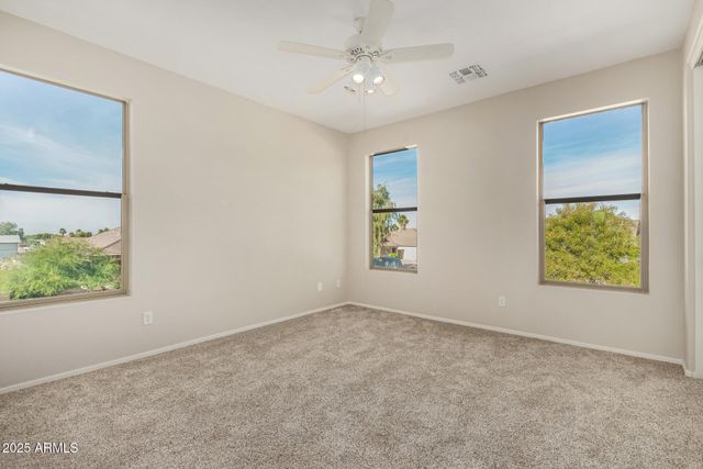 1036 E OAK Road, San Tan Valley, AZ 85140