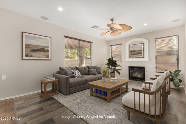 1036 E OAK Road, San Tan Valley, AZ 85140