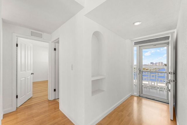 1900 S Ocean Drive 702, Fort Lauderdale, FL 33316