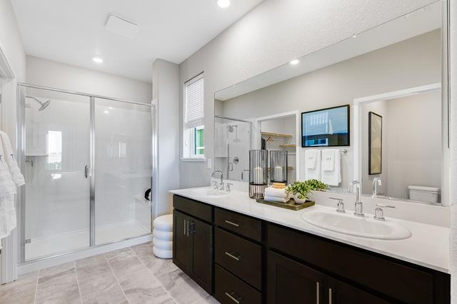 8085 Gwinn Cir, Elk Grove, CA 95757