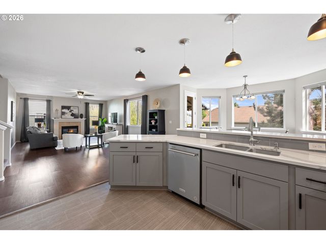 13650 Sw 124TH Ave, Portland, OR 97223