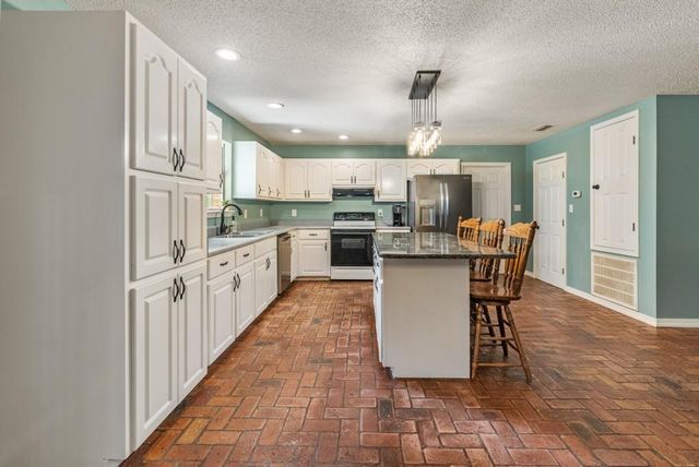 12400 Dailey Road, Grand Bay, AL 36541