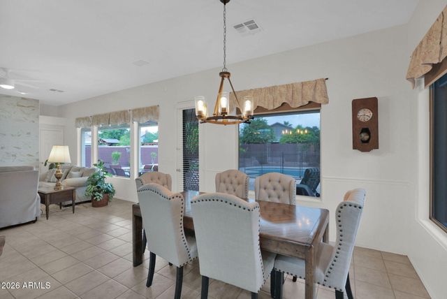 9812 E MONTEREY Avenue, Mesa, AZ 85209