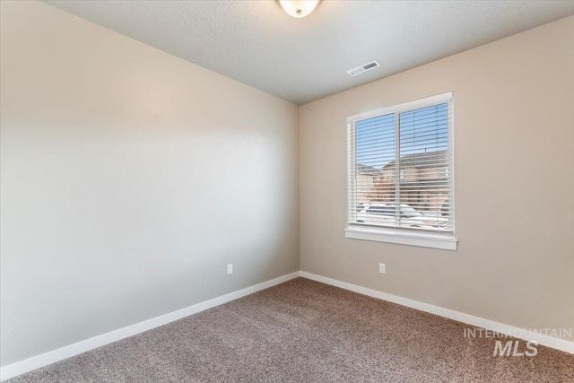 8 N Wooddale Ave., Eagle, ID 83616