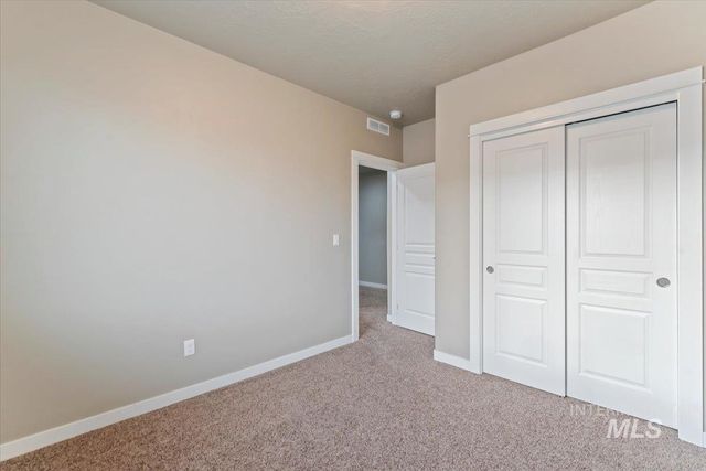 8 N Wooddale Ave., Eagle, ID 83616