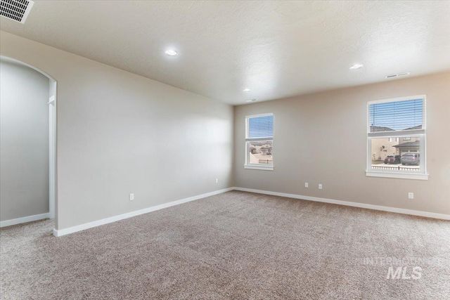 8 N Wooddale Ave., Eagle, ID 83616