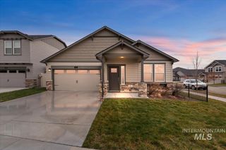 8 N Wooddale Ave., Eagle, ID 83616