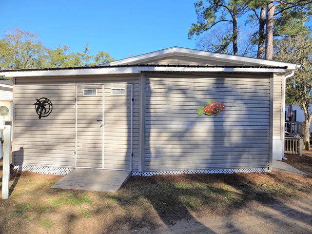 449 East Bank Dr., Murrells Inlet, SC 29576