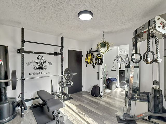 406 1st Street E, Altoona, IA 50009