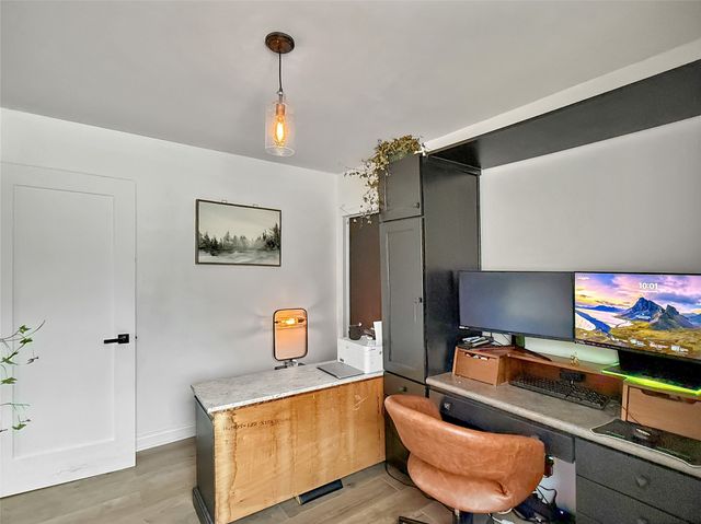 406 1st Street E, Altoona, IA 50009