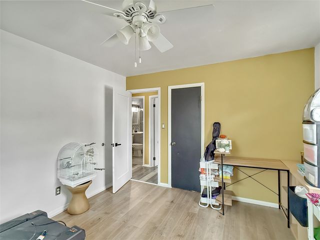 406 1st Street E, Altoona, IA 50009