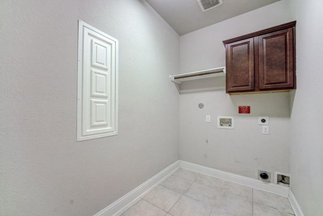 4804 Ladona Court, League City, TX 77573