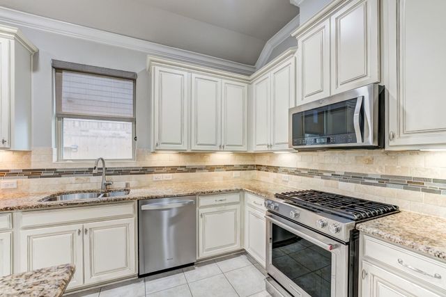 4804 Ladona Court, League City, TX 77573