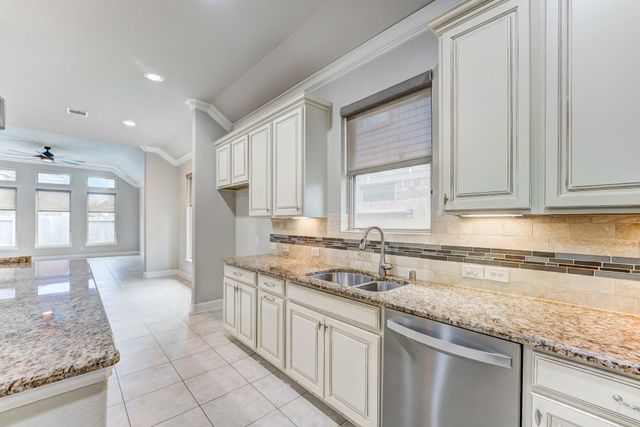 4804 Ladona Court, League City, TX 77573