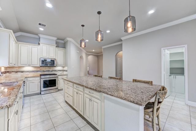 4804 Ladona Court, League City, TX 77573