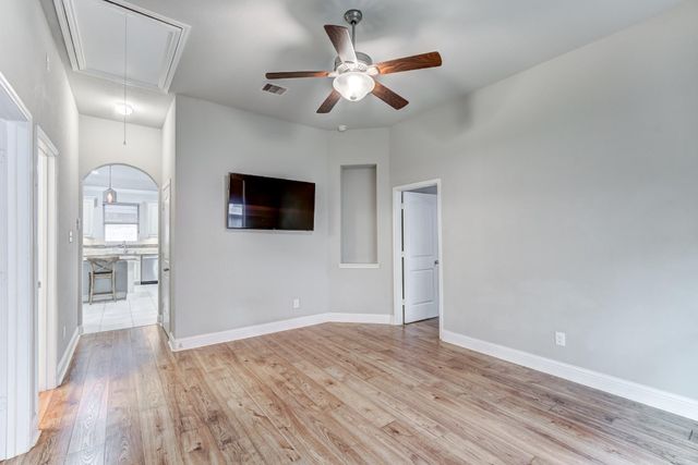 4804 Ladona Court, League City, TX 77573