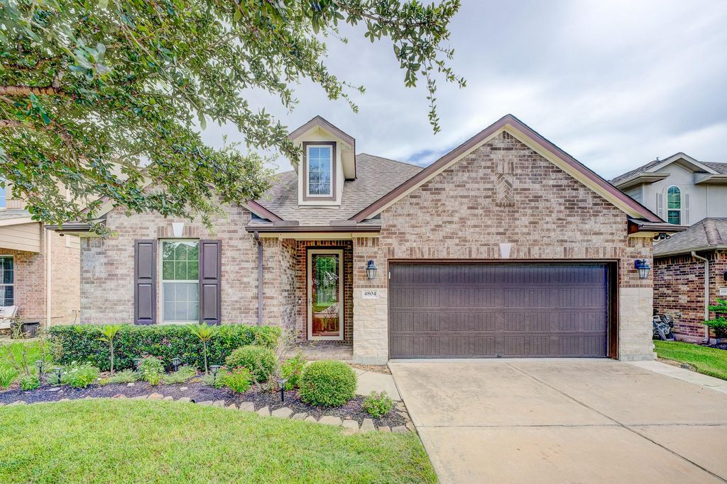 4804 Ladona Court, League City, TX 77573