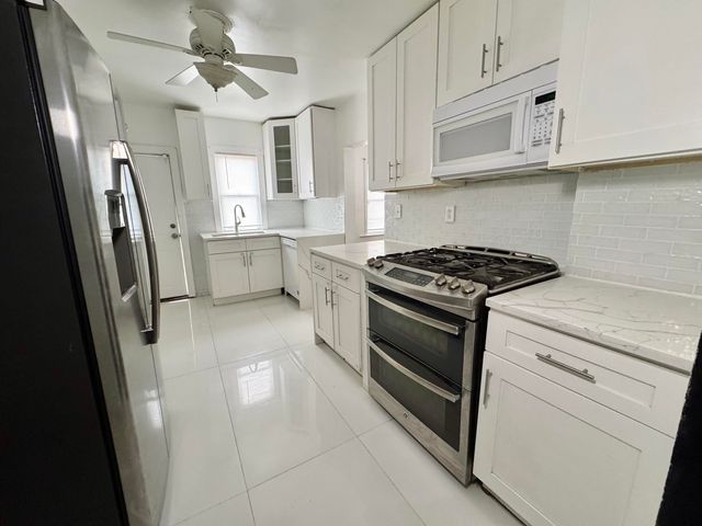 5631 Alice Street, Hammond, IN 46320