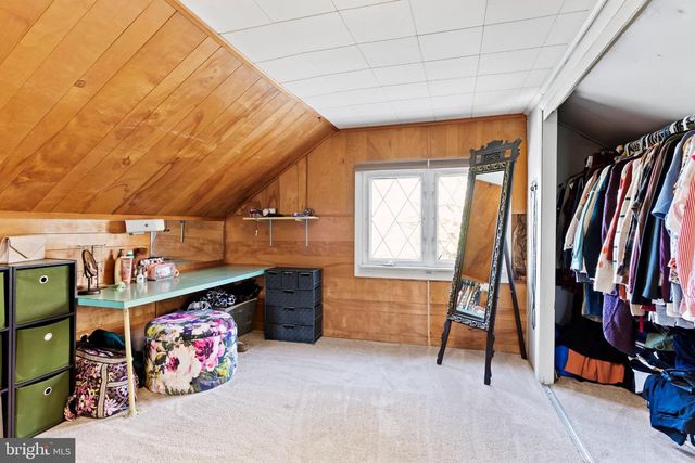 915 MAIN ST, Harrisburg, PA 17113