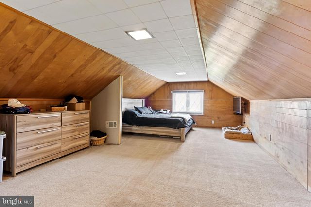 915 MAIN ST, Harrisburg, PA 17113