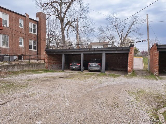 1274 Hawthorne Place, Richmond Heights, MO 63117