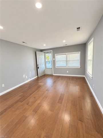 906 Carolina ST, Hampton, VA 23669