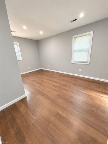 906 Carolina ST, Hampton, VA 23669