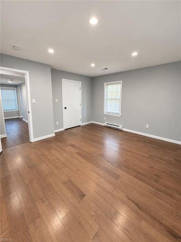 906 Carolina ST, Hampton, VA 23669