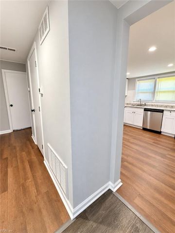 906 Carolina ST, Hampton, VA 23669