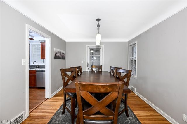 3699 Bainbridge Road, Cleveland Heights, OH 44118