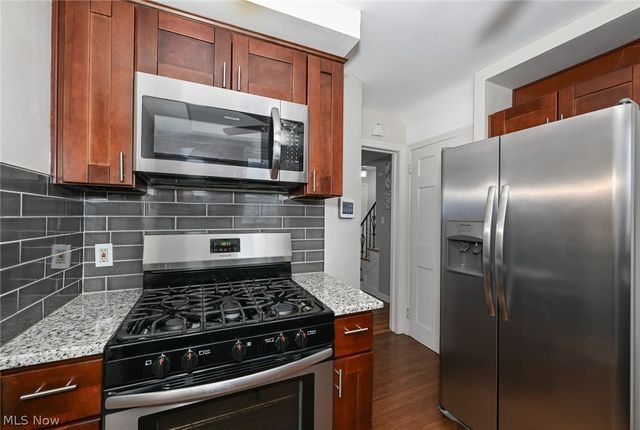 3699 Bainbridge Road, Cleveland Heights, OH 44118