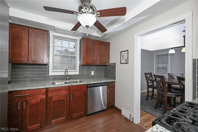 3699 Bainbridge Road, Cleveland Heights, OH 44118