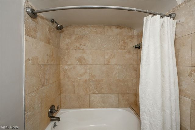 3699 Bainbridge Road, Cleveland Heights, OH 44118