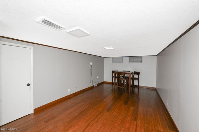3699 Bainbridge Road, Cleveland Heights, OH 44118