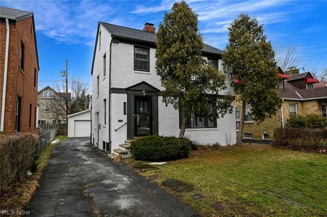 3699 Bainbridge Road, Cleveland Heights, OH 44118