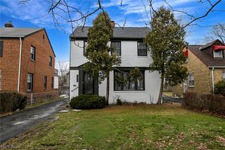 3699 Bainbridge Road, Cleveland Heights, OH 44118