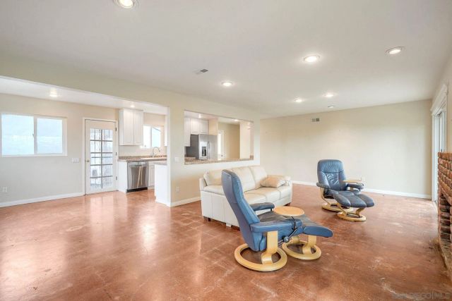 3062 Governor Drive, San Diego, CA 92122