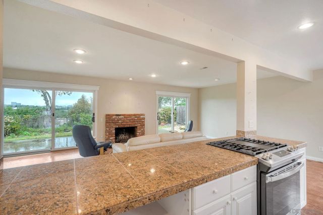 3062 Governor Drive, San Diego, CA 92122