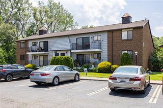 26-8 Great Wood Court, Perinton, NY 14450