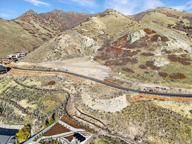 2438 S CANNON POINT DR, Salt Lake City, UT 84109