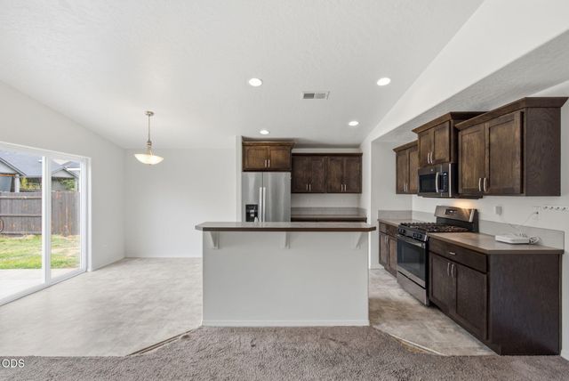 2981 NE Roxy Place, Bend, OR 97701