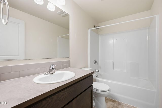 2981 NE Roxy Place, Bend, OR 97701