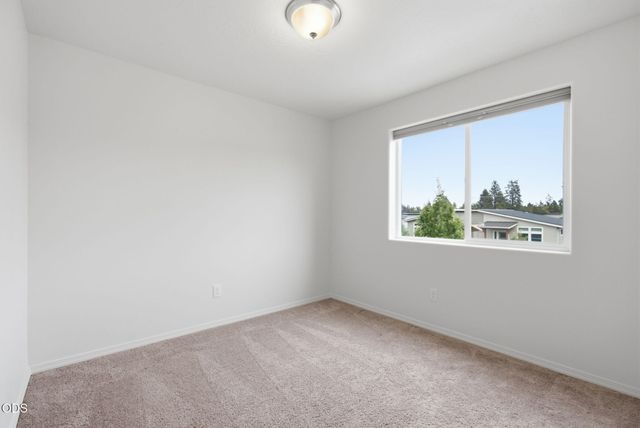 2981 NE Roxy Place, Bend, OR 97701