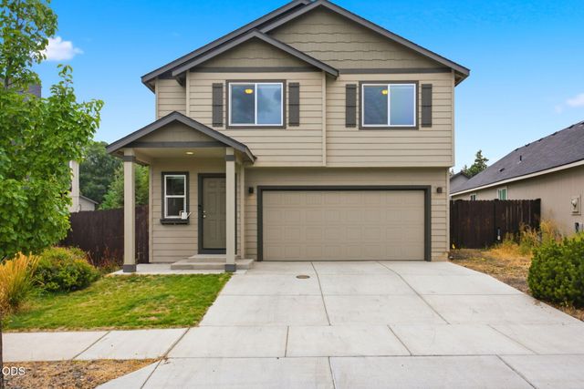 2981 NE Roxy Place, Bend, OR 97701
