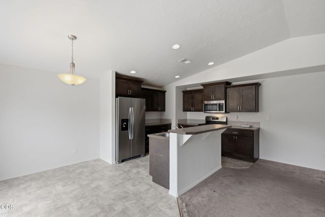 2981 NE Roxy Place, Bend, OR 97701
